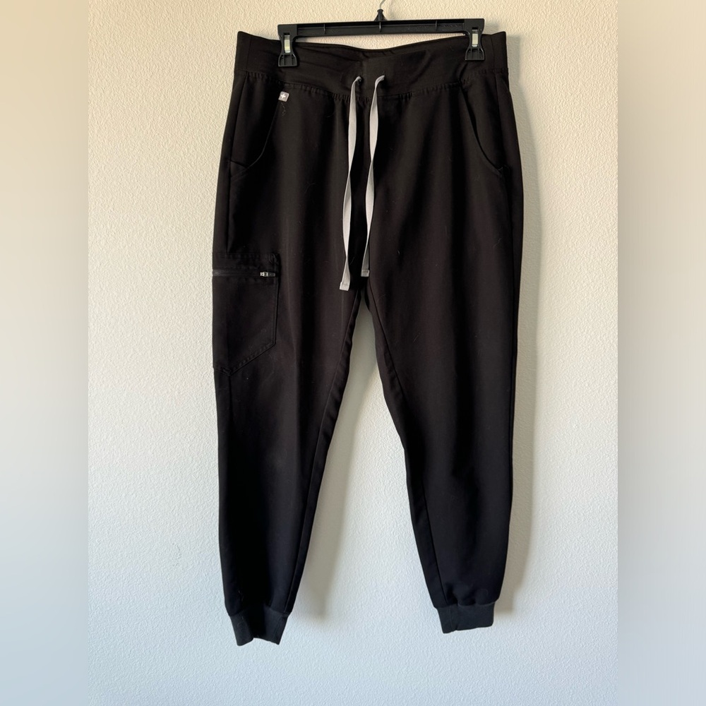 FIGS Zamora scrub pants